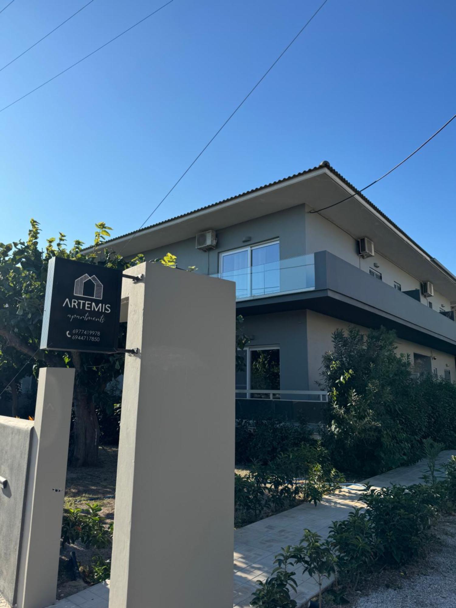 Artemis Apartments Diakopto Exterior foto